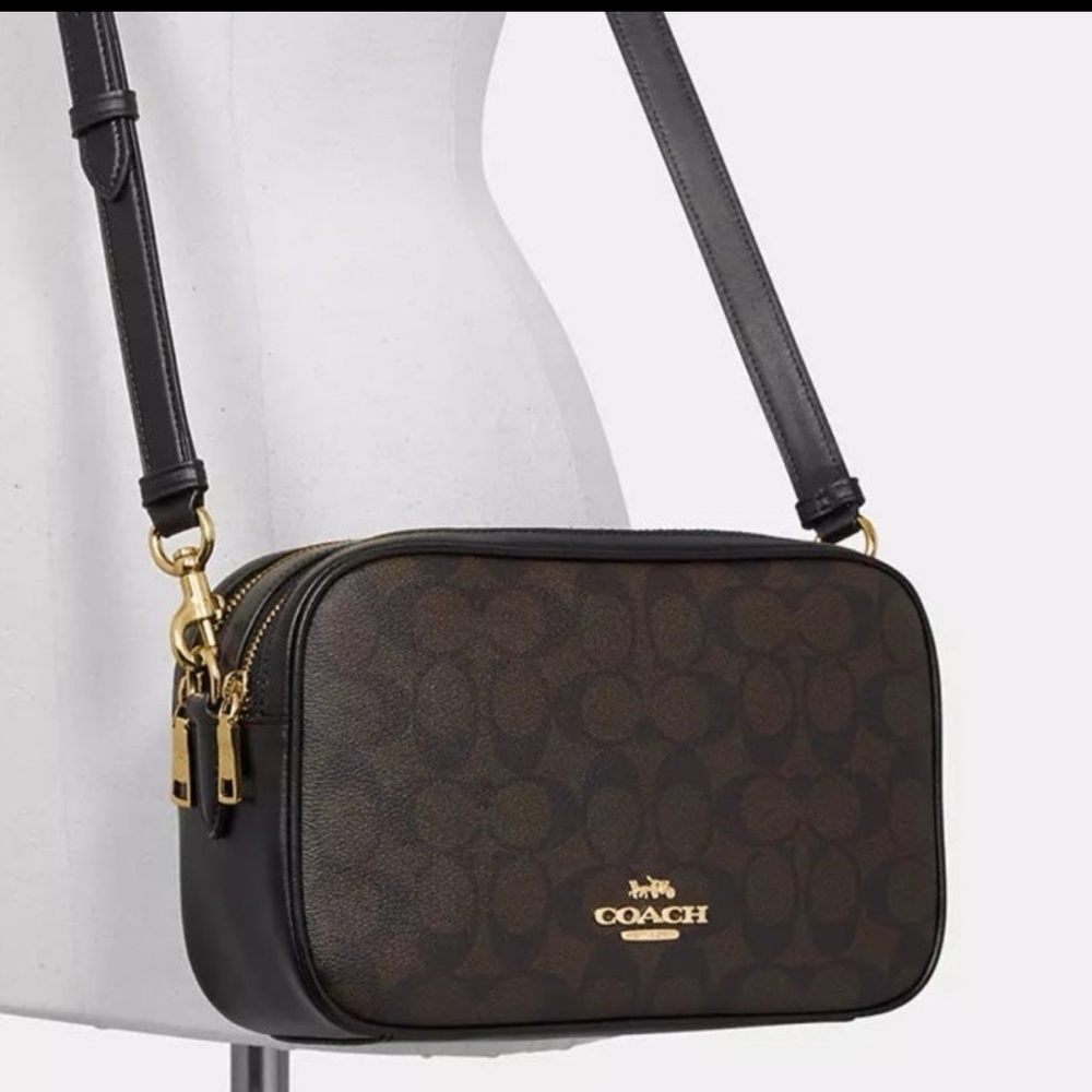 Jes crossbody Bag In Signature Canvas